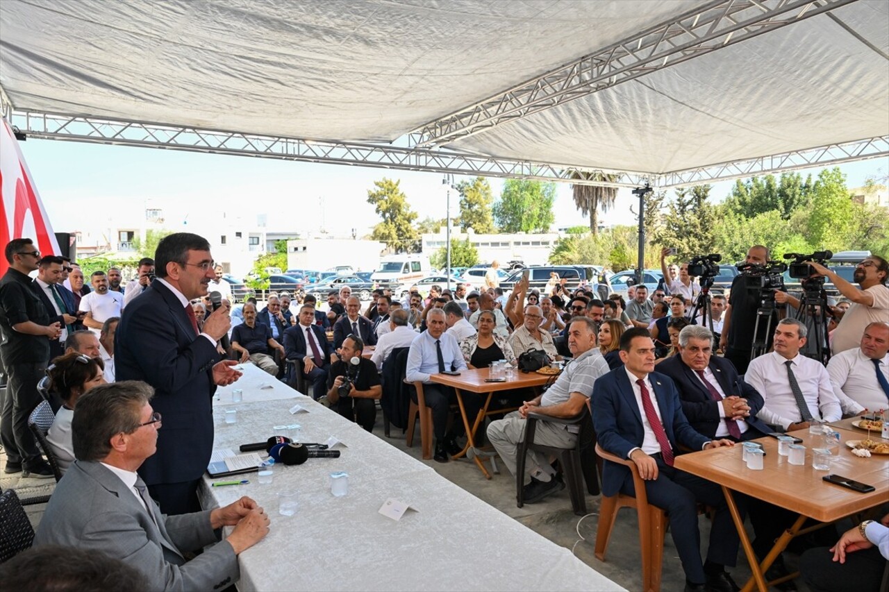 Cumhurbaşkanı Yardımcısı Cevdet Yılmaz, KKTC ziyareti kapsamında Kıbrıs Türk Tarih Kültür ve Milli...