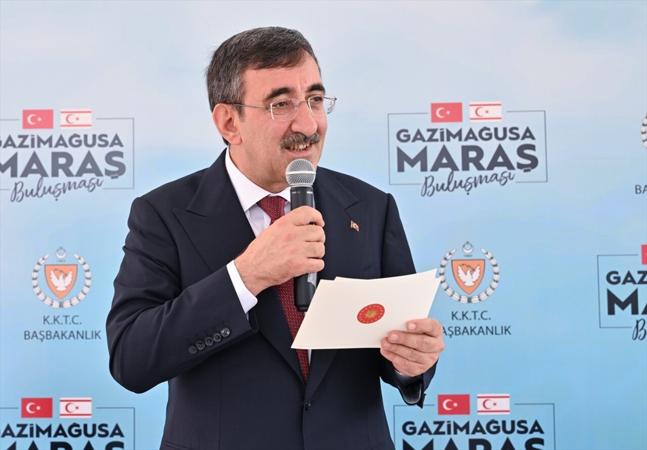 Cumhurbaşkanı Yardımcısı Cevdet Yılmaz, KKTC ziyareti kapsamında Kıbrıs Türk Tarih Kültür ve Milli...