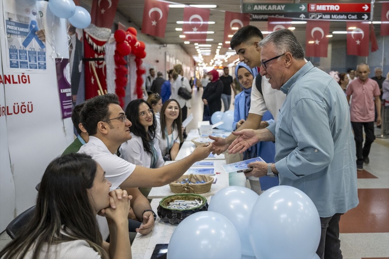 Ankara İl Sağlık Müdürlüğünce, "Prostat Kanseri Farkındalık Ayı" kapsamında Kızılay Metro...