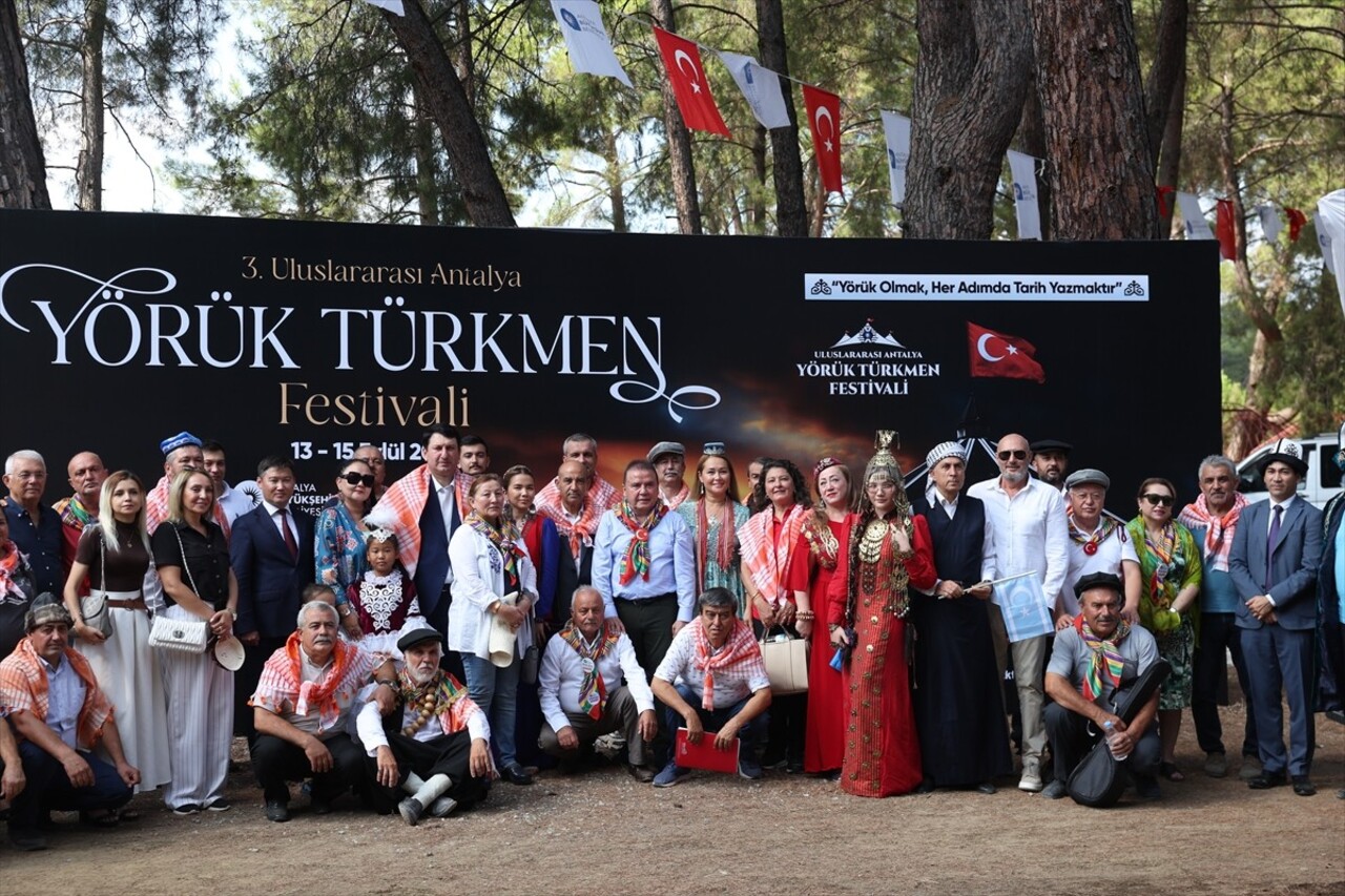 Uluslararası Yörük Türkmen Festivali'nin üçüncüsü Antalya'da gerçekleştirilecek. Festivalle ilgili...