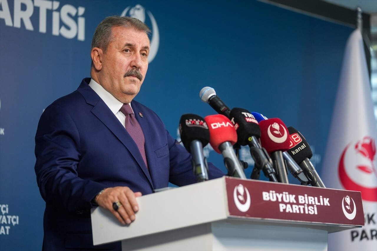 Büyük Birlik Partisi (BBP) Genel Başkanı Mustafa Destici, partisinin genel merkezinde basın...