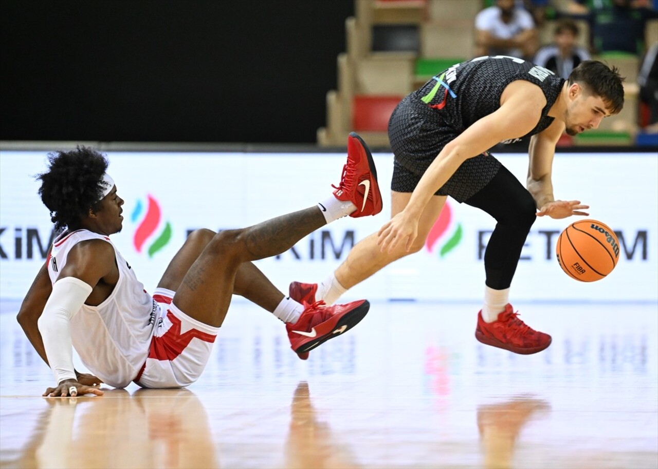 Basketbol Şampiyonlar Ligi ön eleme turnuvalarında, Türkiye'den Aliağa Petkimspor ile Fransa ekibi...