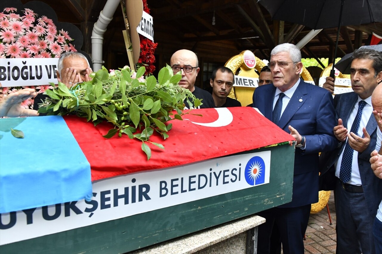 İYİ Parti Genel Başkanı Müsavat Dervişoğlu, MHP'nin kurucu Genel Başkanı merhum Alparslan...