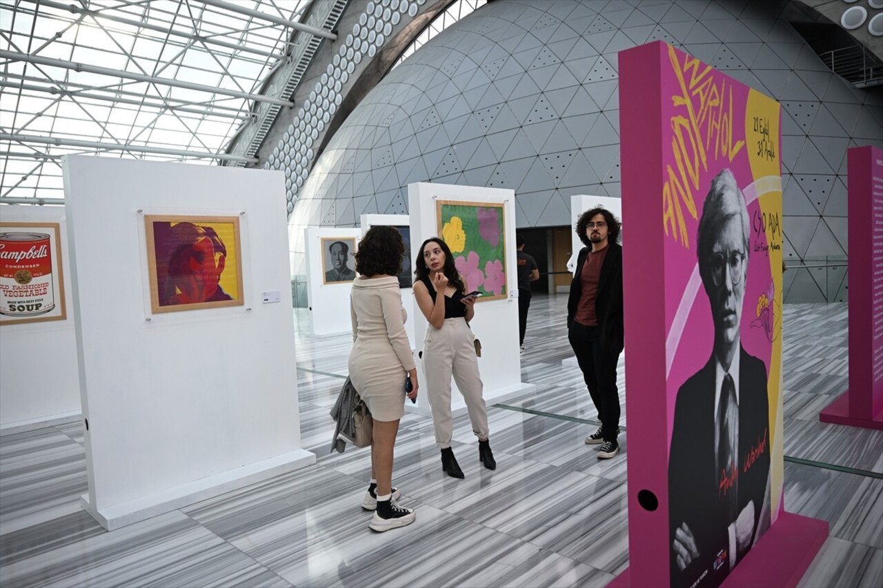 Başkentte, dünyaca ünlü sanatçı Andy Warhol'un "Warhol'un Dünyası Pop Art'ın İkonu" sergisi...