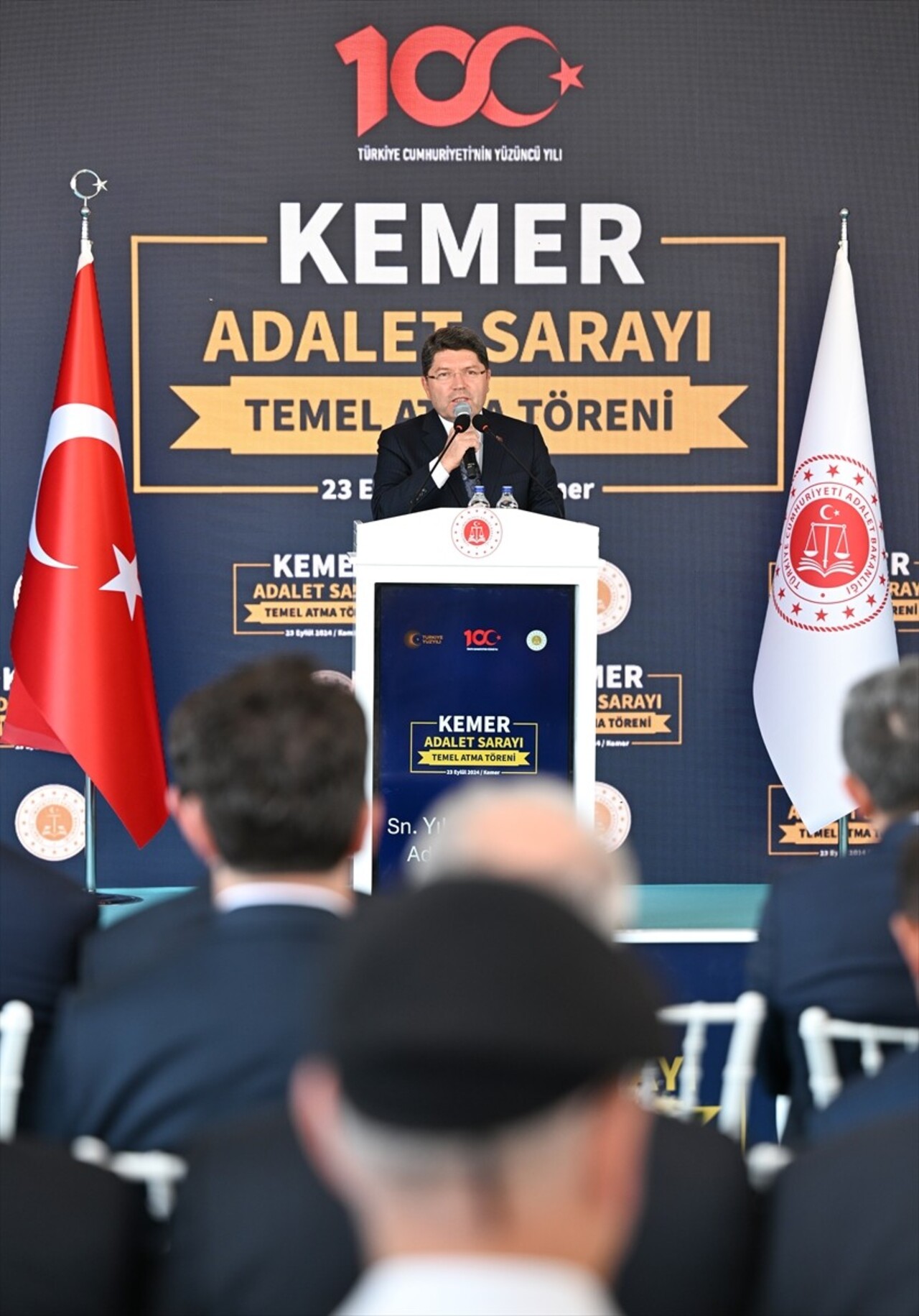 Adalet Bakanı Yılmaz Tunç (sağ4), Antalya’nın Kemer ilçesinde yapılacak olan Adalet Sarayı'nın...