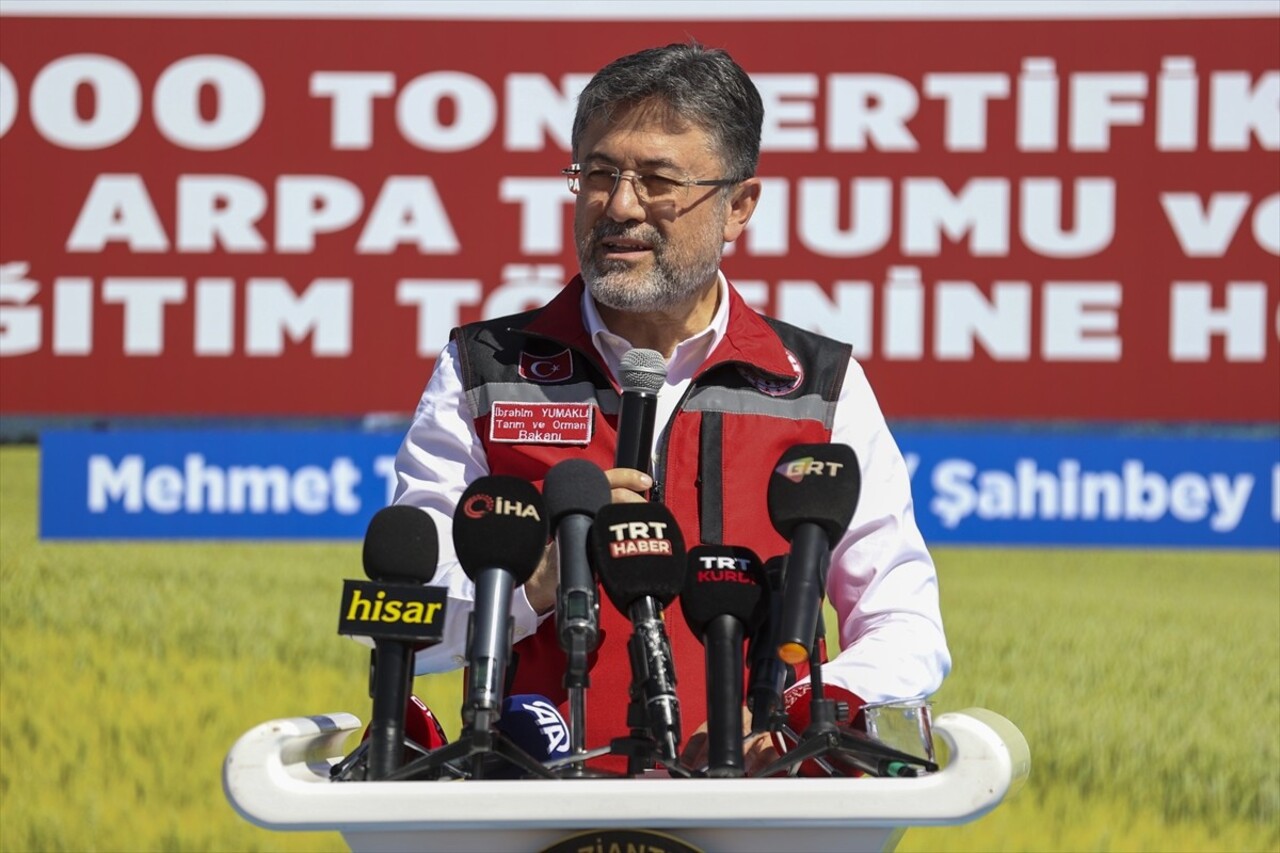 Tarım ve Orman Bakanı İbrahim Yumaklı, Gaziantep'te Şahinbey Belediyesinin gübre ve tohum dağıtımı...