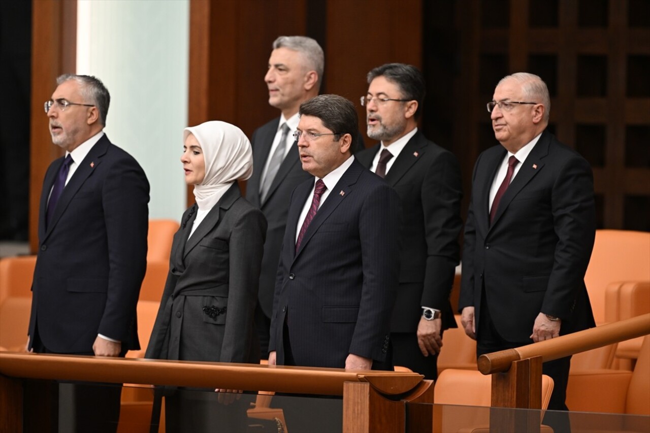 Cumhurbaşkanı Recep Tayyip Erdoğan, TBMM 28. Dönem 3. Yasama Yılı Açılış Toplantısı'na katılmak...