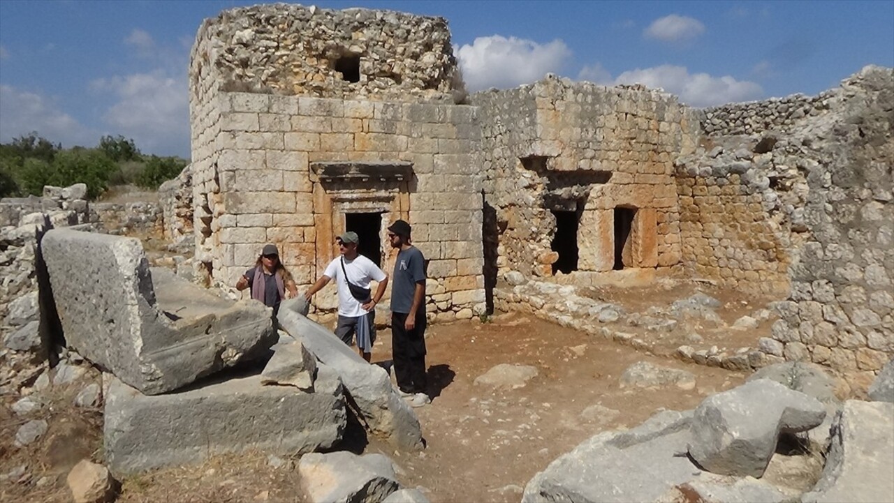 Mersin'in Erdemli ilçesinde, Roma ve Bizans dönemlerinin izlerini taşıyan Elaiussa Sebaste Antik...