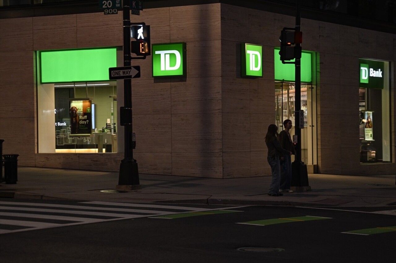 Toronto-Dominion Bank'ın (TD Bank) kara para aklamayı önlemeyi amaçlayan yasaya yönelik...