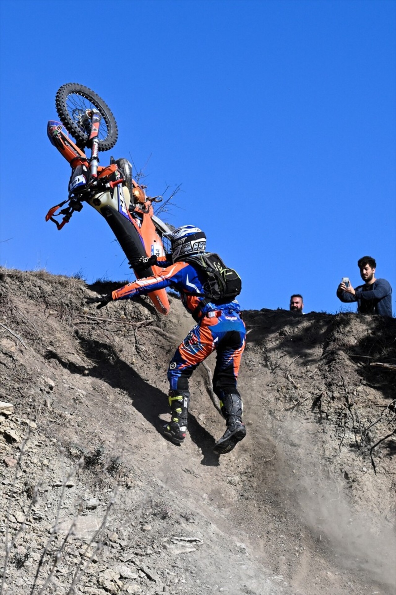 Antalya'nın Kemer ilçesinde düzenlenen Hard Enduro Dünya Şampiyonası'nın 6. ayağı Sea To Sky...