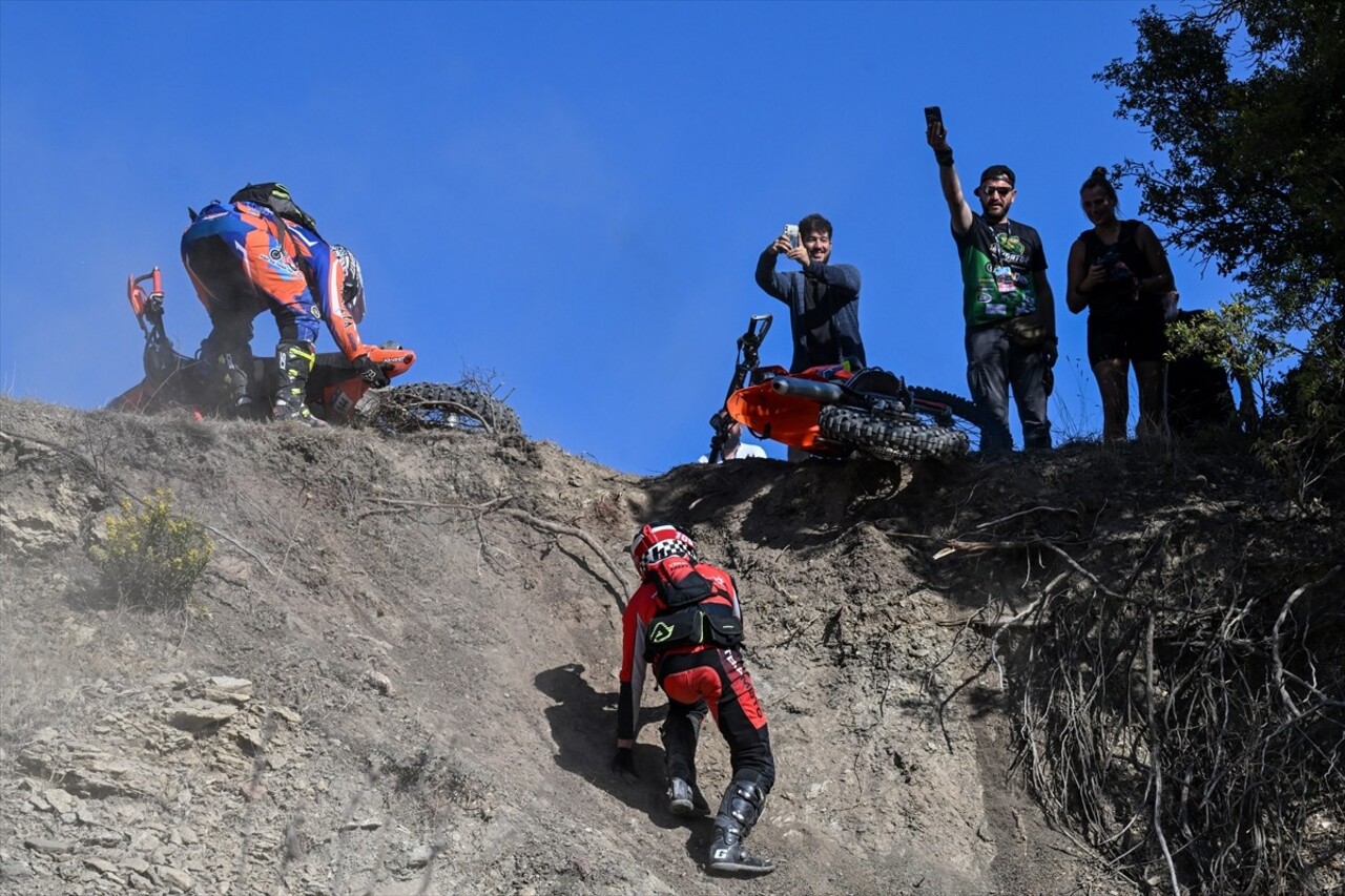 Antalya'nın Kemer ilçesinde düzenlenen Hard Enduro Dünya Şampiyonası'nın 6. ayağı Sea To Sky...