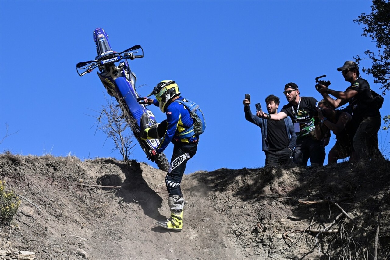 Antalya'nın Kemer ilçesinde düzenlenen Hard Enduro Dünya Şampiyonası'nın 6. ayağı Sea To Sky...