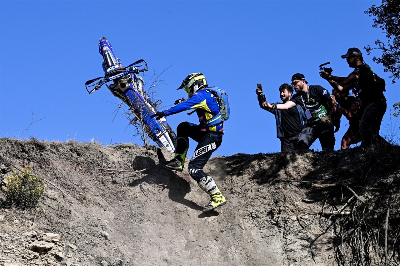 Antalya'nın Kemer ilçesinde düzenlenen Hard Enduro Dünya Şampiyonası'nın 6. ayağı Sea To Sky...