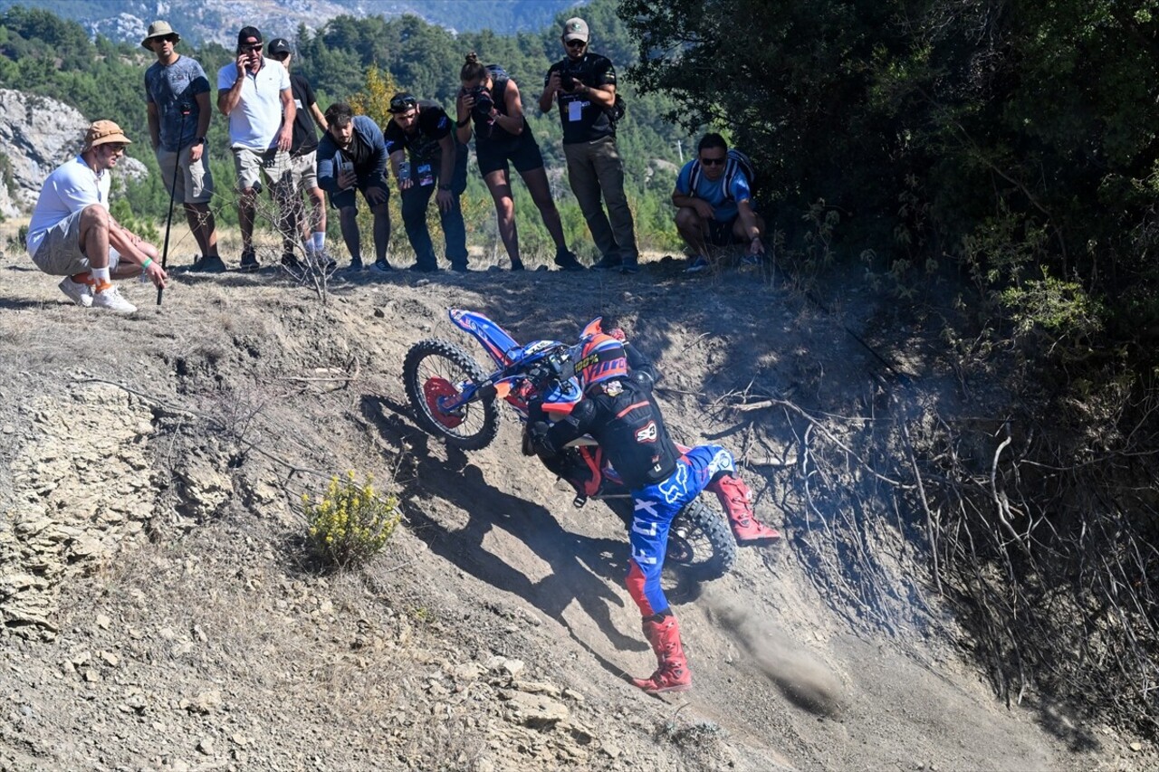 Antalya'nın Kemer ilçesinde düzenlenen Hard Enduro Dünya Şampiyonası'nın 6. ayağı Sea To Sky...