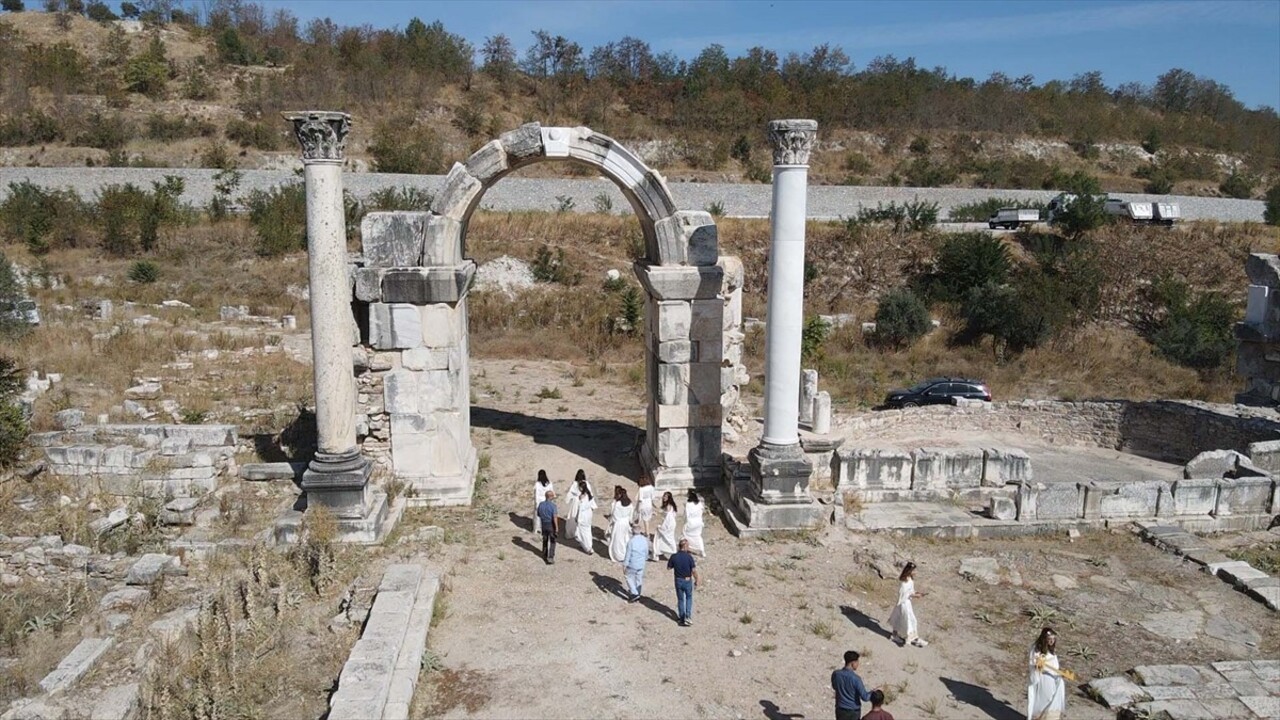 Muğla'nın Yatağan ilçesindeki Stratonikeia Antik Kenti'nde, ''Anahtar Taşıma'' töreni...