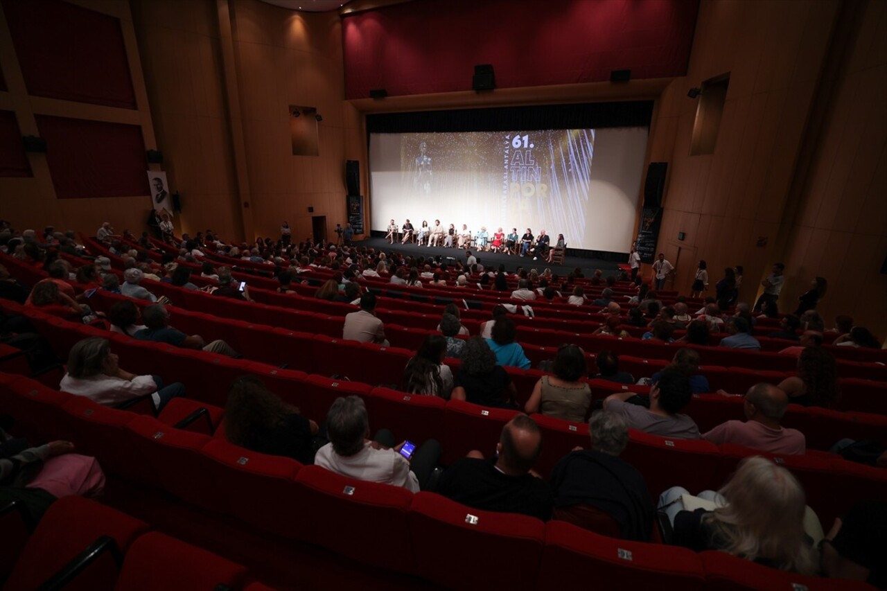 Bu yıl 61'incisi düzenlenen Uluslararası Antalya Altın Portakal Film Festivali kapsamında "Fidan"...