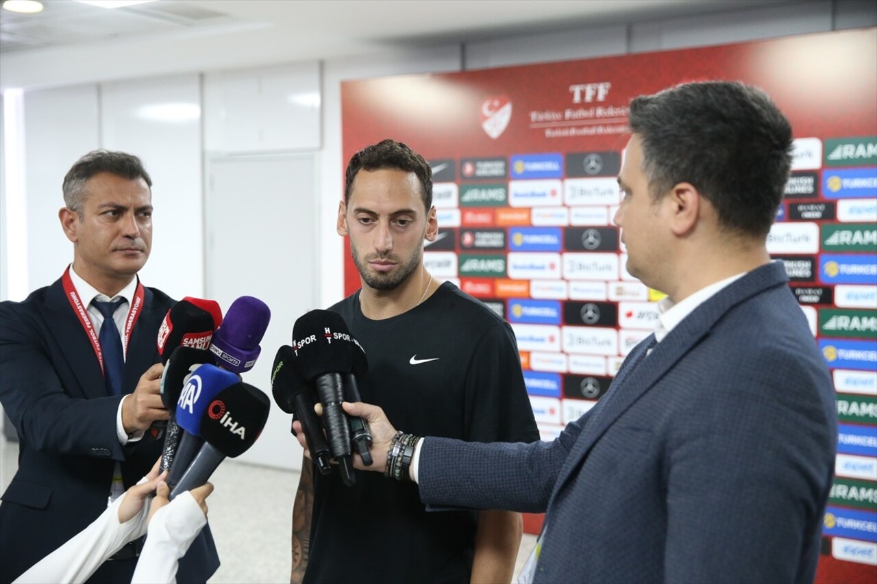 UEFA Uluslar B Ligi 4. Grup'taki üçüncü maçında Karadağ'ı 1-0 yenen A Milli Futbol Takımının...