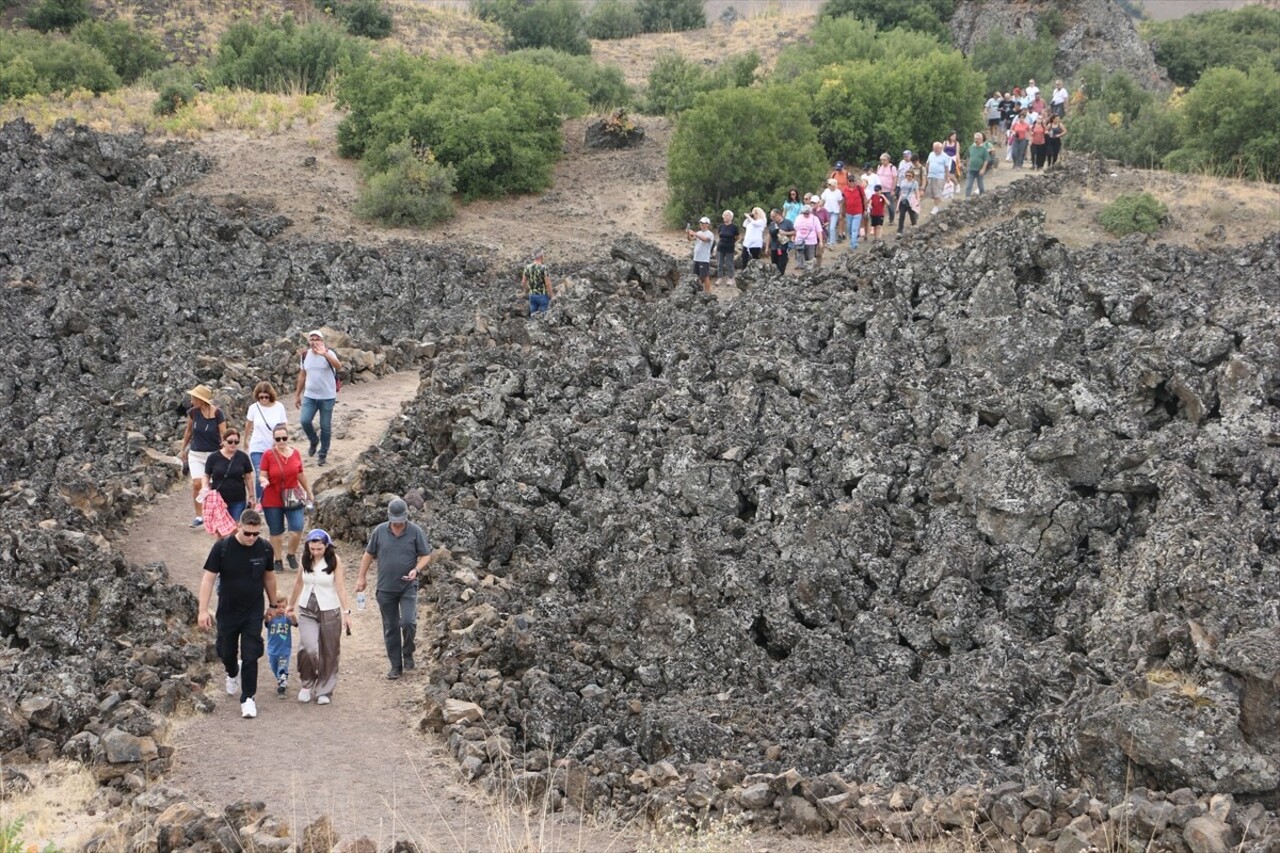 Kula-Salihli UNESCO Küresel Jeoparkı, kamp yapmak üzere bölgeye gelen Manisa ve İzmir Kamp Karavan...