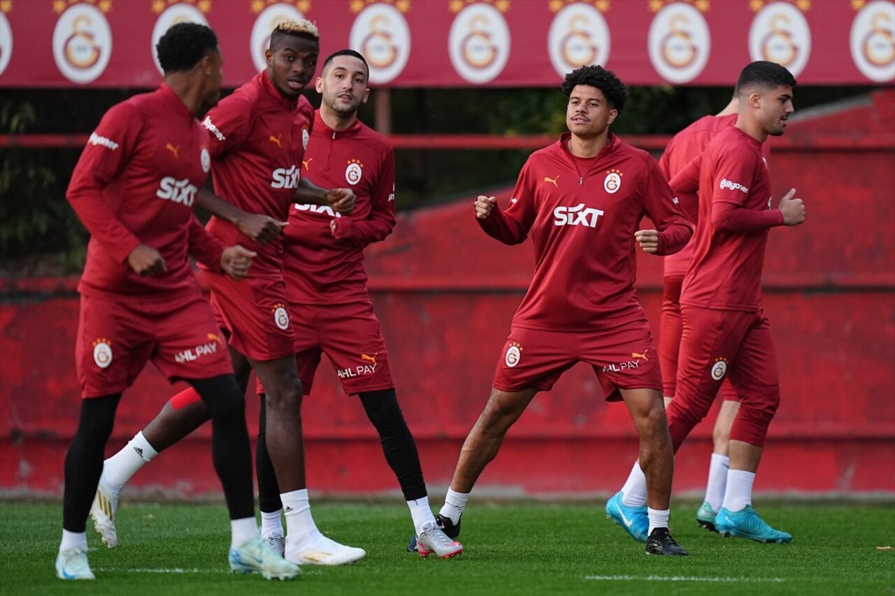 Trendyol Süper Lig'in dokuzuncu haftasında Antalyaspor ile deplasmanda karşılaşacak Galatasaray...