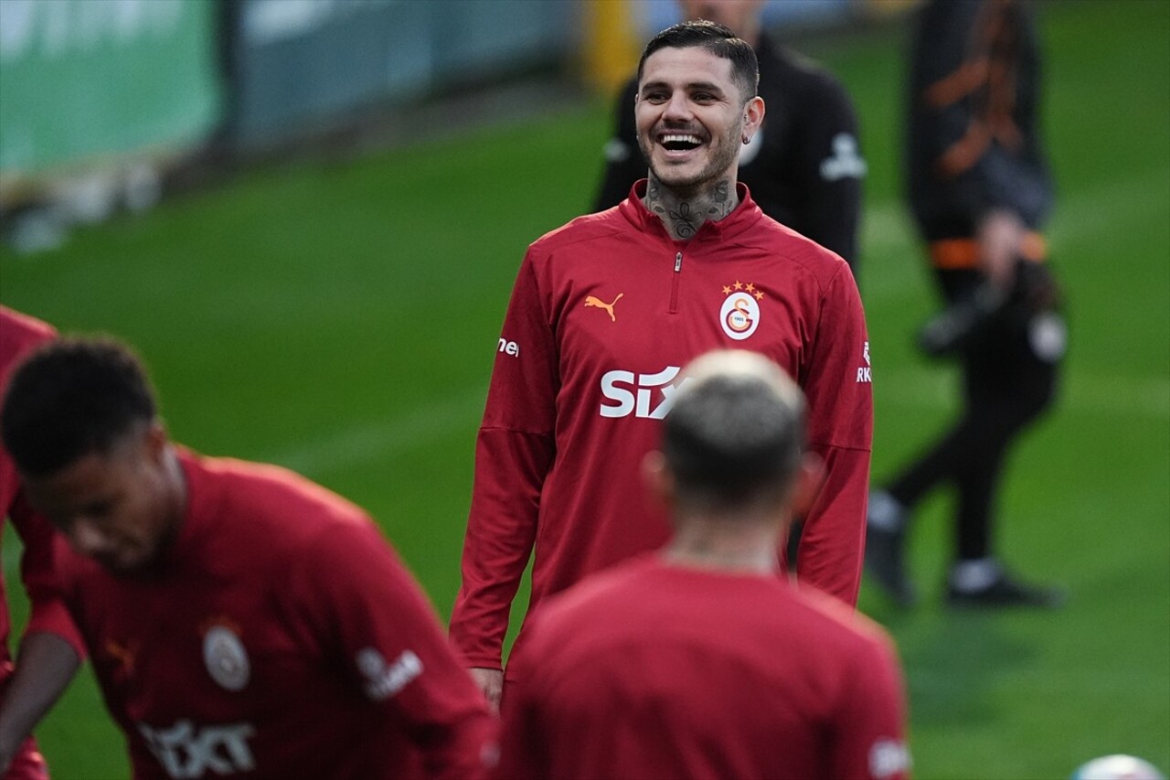 Trendyol Süper Lig'in dokuzuncu haftasında Antalyaspor ile deplasmanda karşılaşacak Galatasaray...