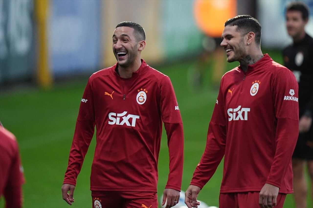 Trendyol Süper Lig'in dokuzuncu haftasında Antalyaspor ile deplasmanda karşılaşacak Galatasaray...