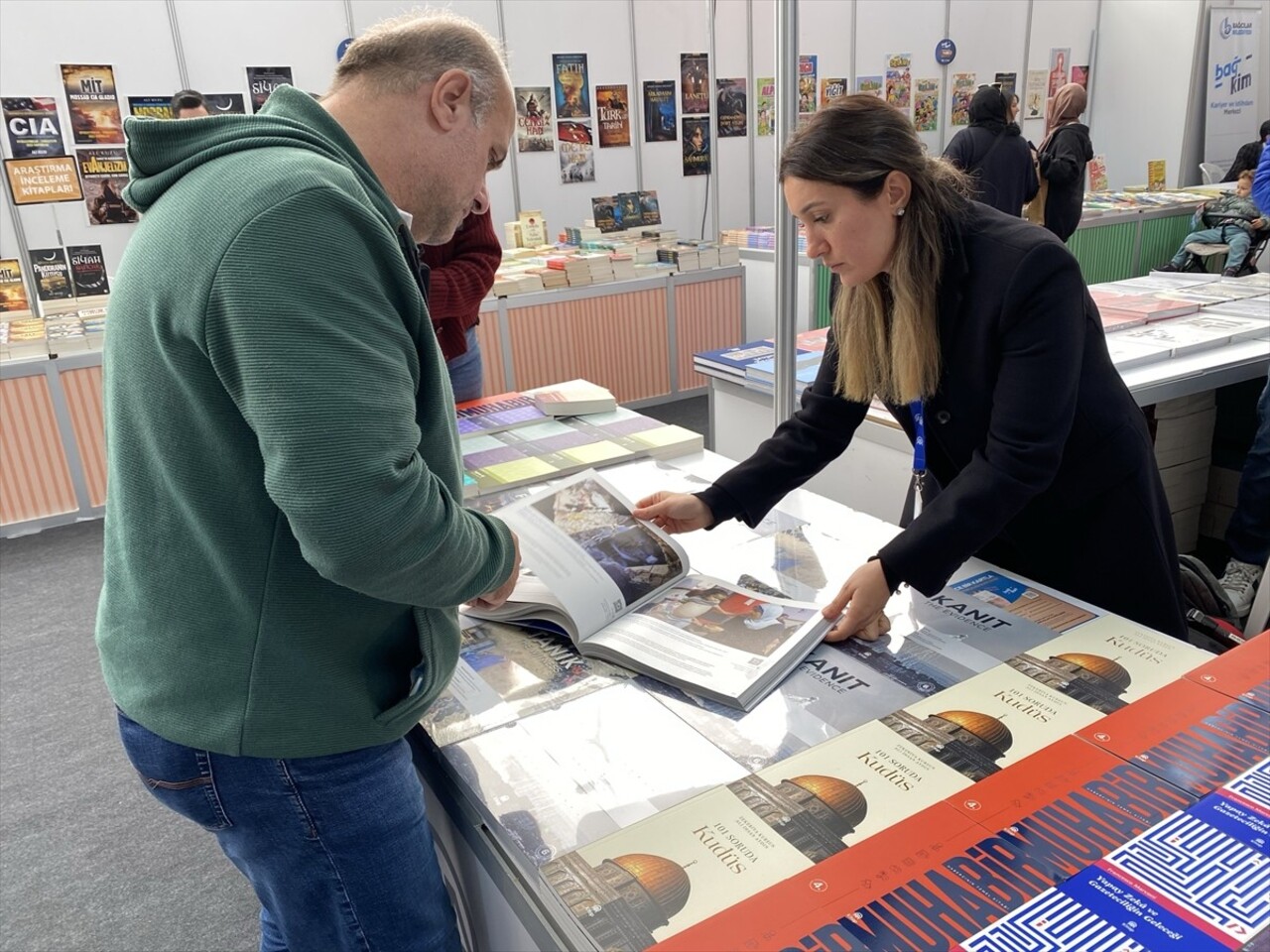 Bağcılar Belediyesi tarafından bu yıl üçüncüsü düzenlenen "Bağcılar Kitap Fuarı", Bağcılar...