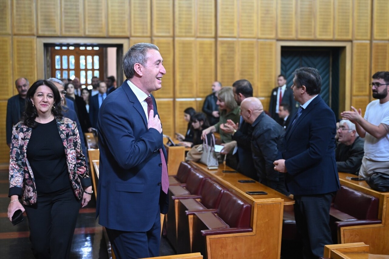 DEM Parti Eş Genel Başkanı Tuncer Bakırhan, partisinin TBMM Grup Toplantısı'na katıldı.