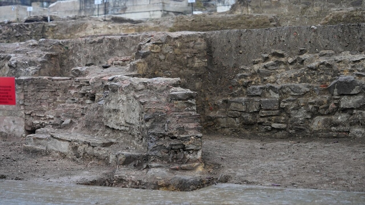 Batı Karadeniz'in "Efes"i olarak adlandırılan Düzce'deki Prusias ad Hypium Antik Kenti'nde künk...