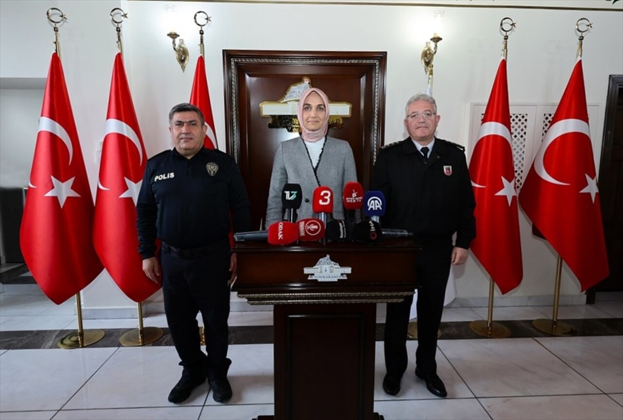 Afyonkarahisar Valisi Kübra Güran Yiğitbaşı, il genelinde asayiş ve huzurun temini noktasında 10...