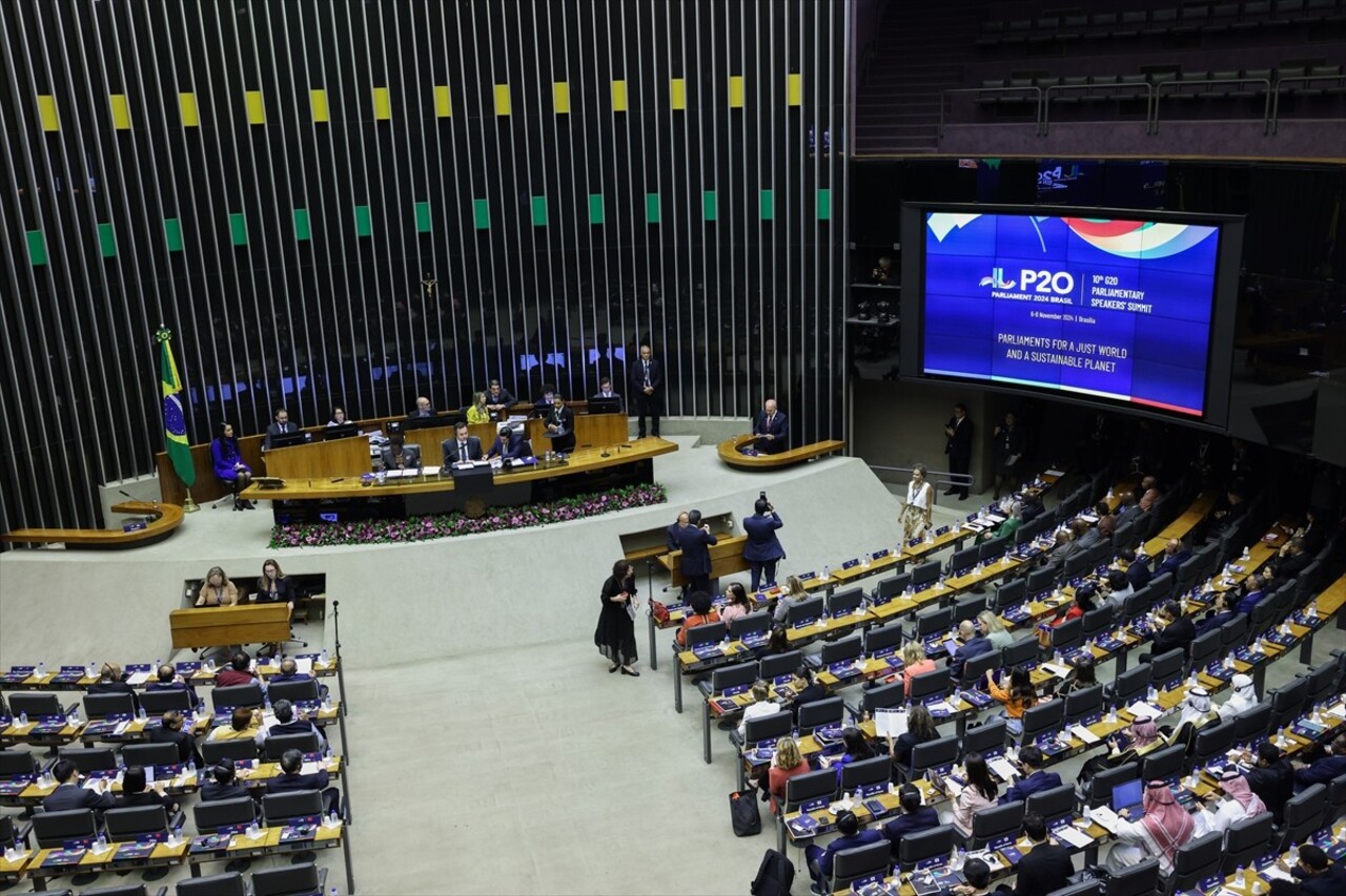 Türkiye Büyük Millet Meclisi (TBMM) Başkanı Numan Kurtulmuş, Brezilya'nın başkenti Brazilya'da...