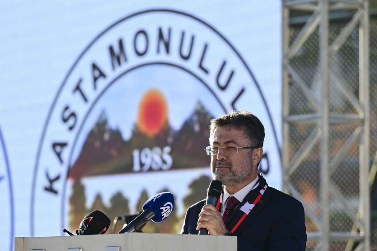 Tarım ve Orman Bakanı İbrahim Yumaklı, Kağıthane'de düzenlenen 18. Kastamonu Tanıtım Günleri'nin...