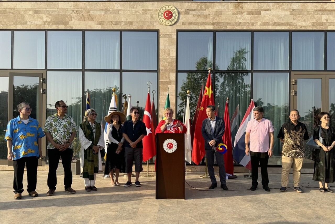 Türkiye'nin Dakar Büyükelçiliğinde Asya Mutfağı Festivali düzenlendi. Türkiye'nin Dakar...