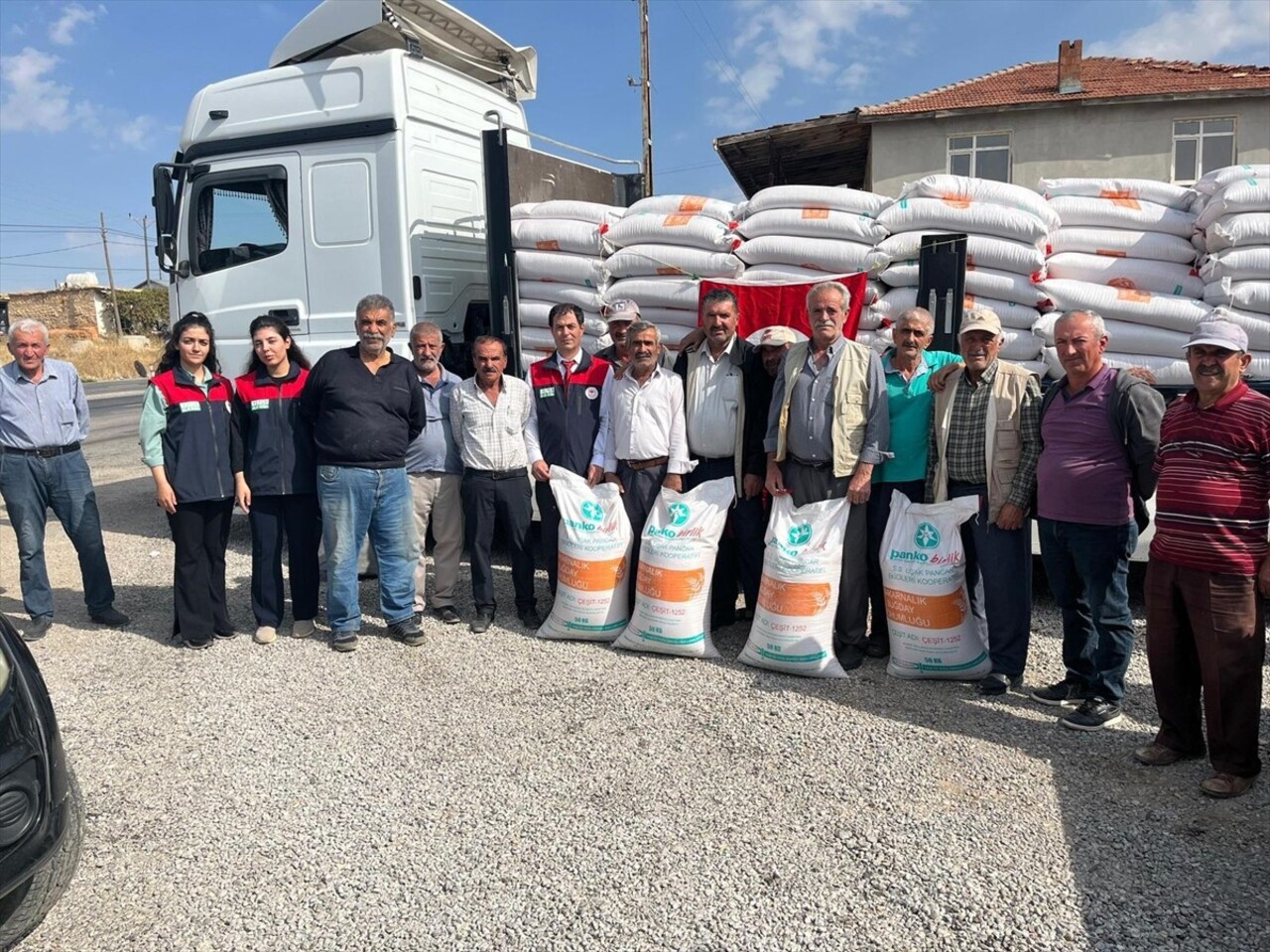 Malatya'da, Tarım ve Orman Bakanlığı Bitkisel Üretim Genel Müdürlüğünce yürütülen Tarım...