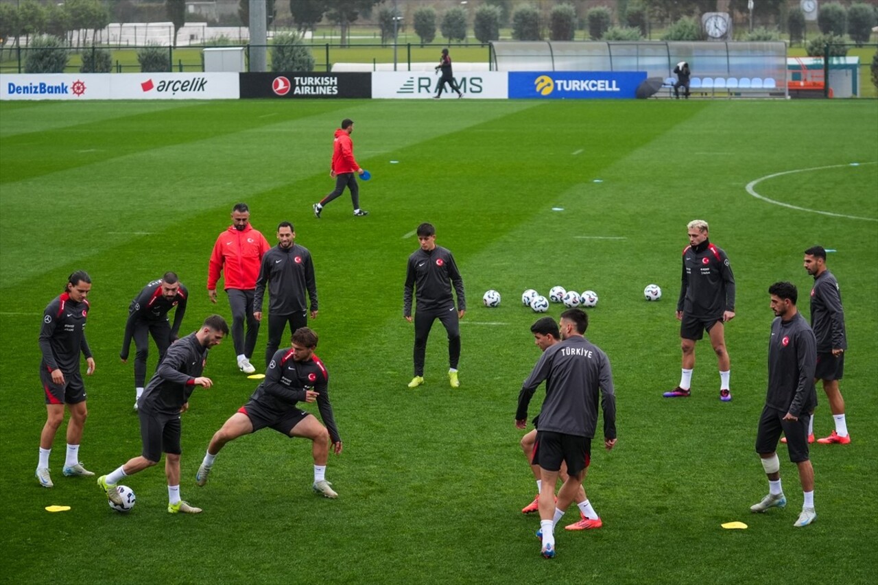 A Milli Futbol Takımı, UEFA Uluslar B Ligi 4. Grup'ta yarın Galler ile Kayseri'de oynayacağı maç...