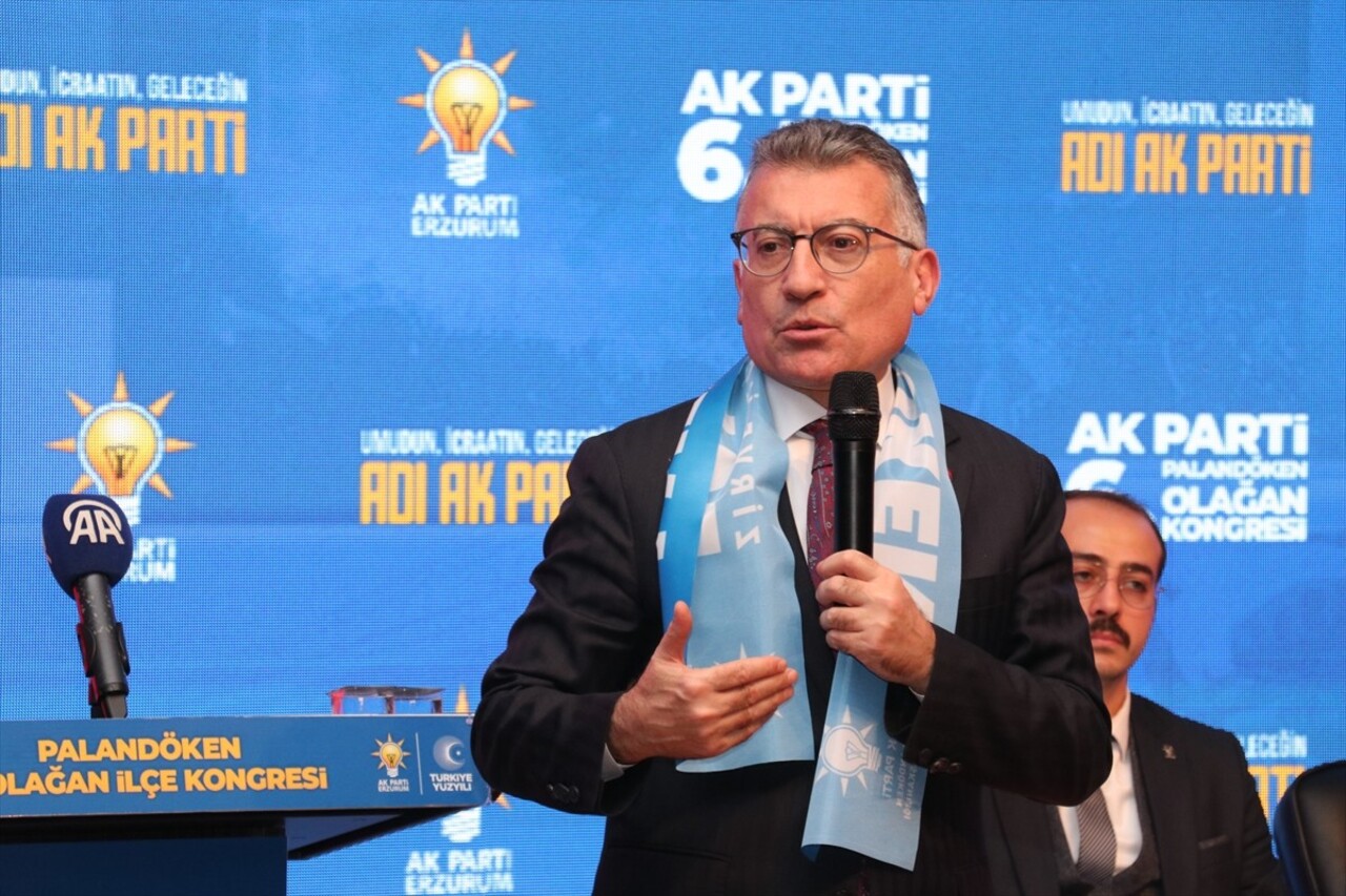 AK Parti TBMM Grup Başkanı Abdullah Güler, İl Müftülük Konferans Salonu'nda düzenlenen AK Parti...