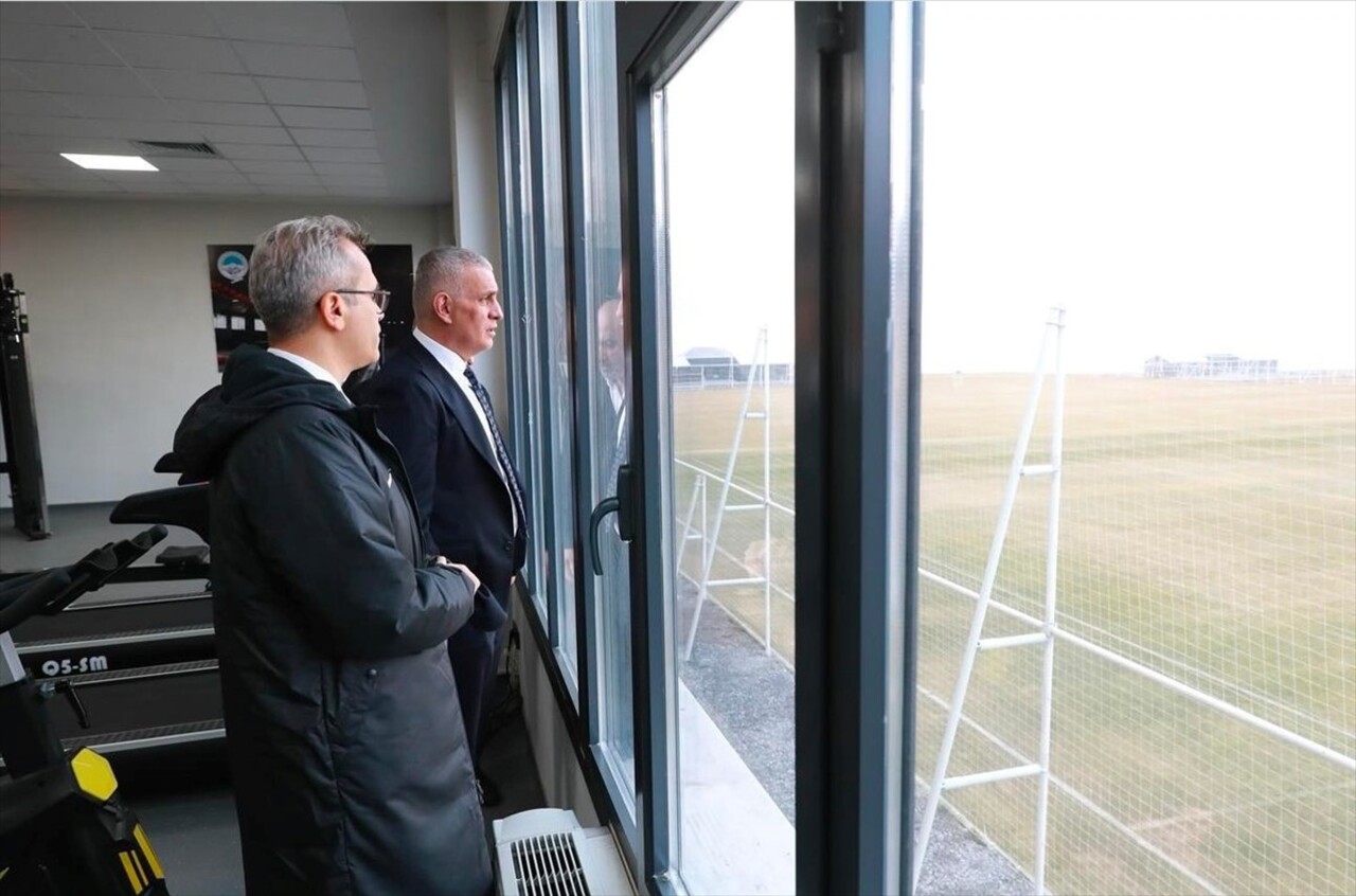 Türkiye Futbol Federasyonu Başkanı İbrahim Hacıosmanoğlu, Kayseri'de Erciyes Yüksek İrtifa Kamp...