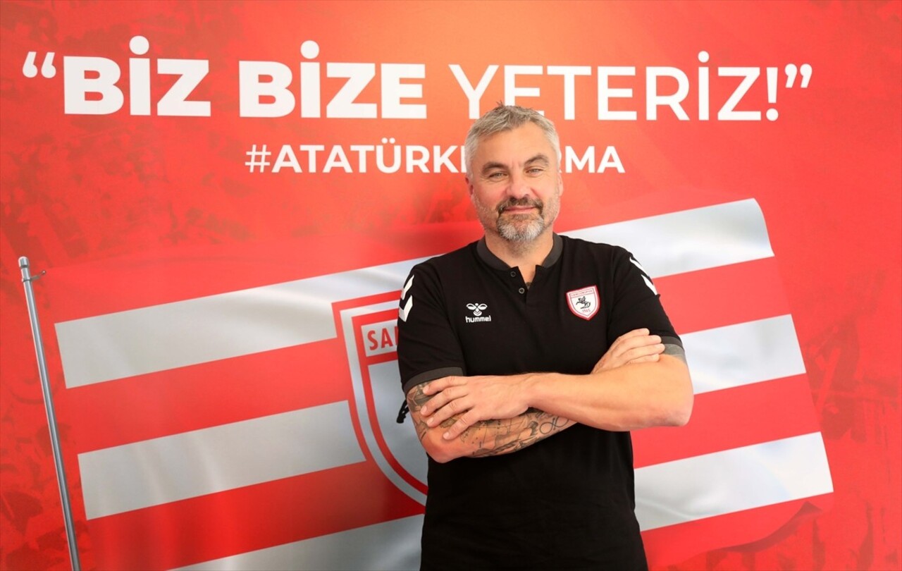 Trendyol Süper Lig ekiplerinden Reeder Samsunspor'un teknik direktörü Thomas Reis, Nuri Asan...