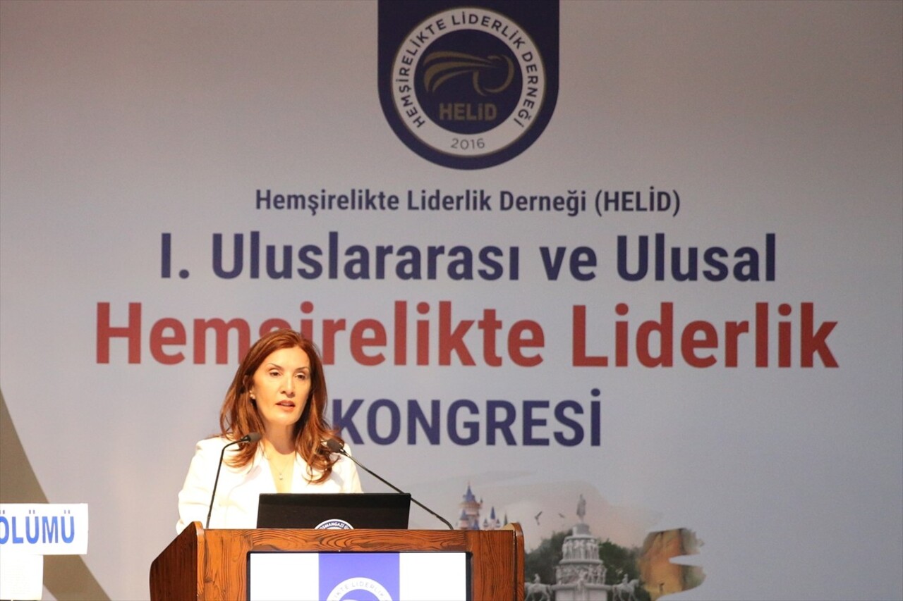 Eskişehir'de, Hemşirelikte Liderlik Derneğince (HELİD) ilki düzenlenen "Uluslararası ve Ulusal...