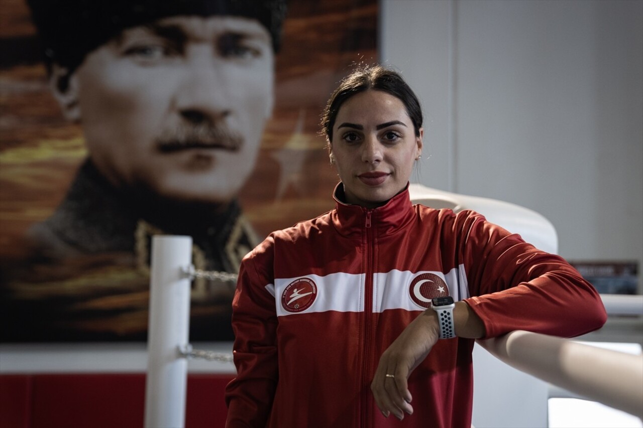 Yunanistan'da 41 ülkeden 1133 sporcunun katıldığı Avrupa Kick Boks Şampiyonası'na katılan TSK Spor...