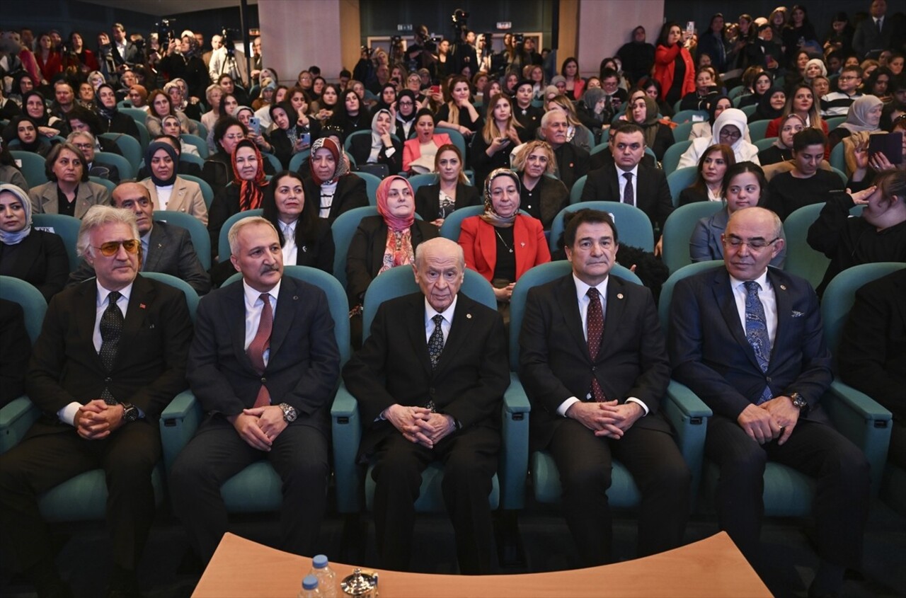 MHP Genel Başkanı Devlet Bahçeli (ortada) himayesinde MHP Aile, Kadın ve Sosyal Hizmet...