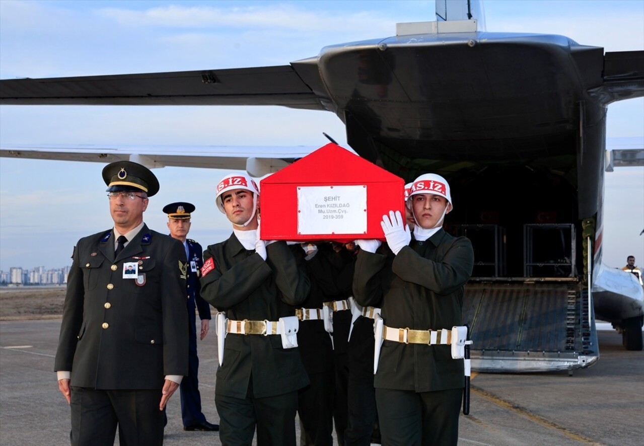 Irak'ın kuzeyindeki Pençe-Kilit Operasyonu bölgesinde 16 Kasım'da bölücü terör örgütü...