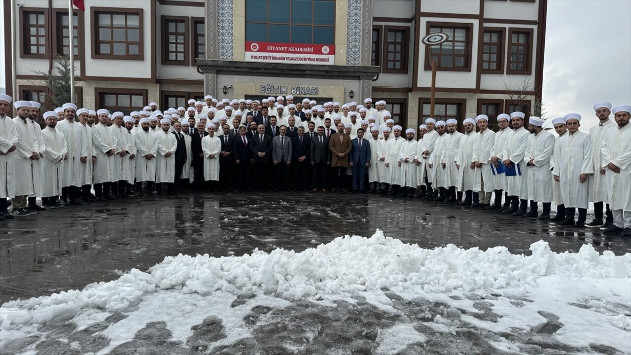 Diyanet İşleri Başkanlığı Yozgat Şehit İbrahim Yılmaz Dini İhtisas Merkezi'nde eğitim gören 133...