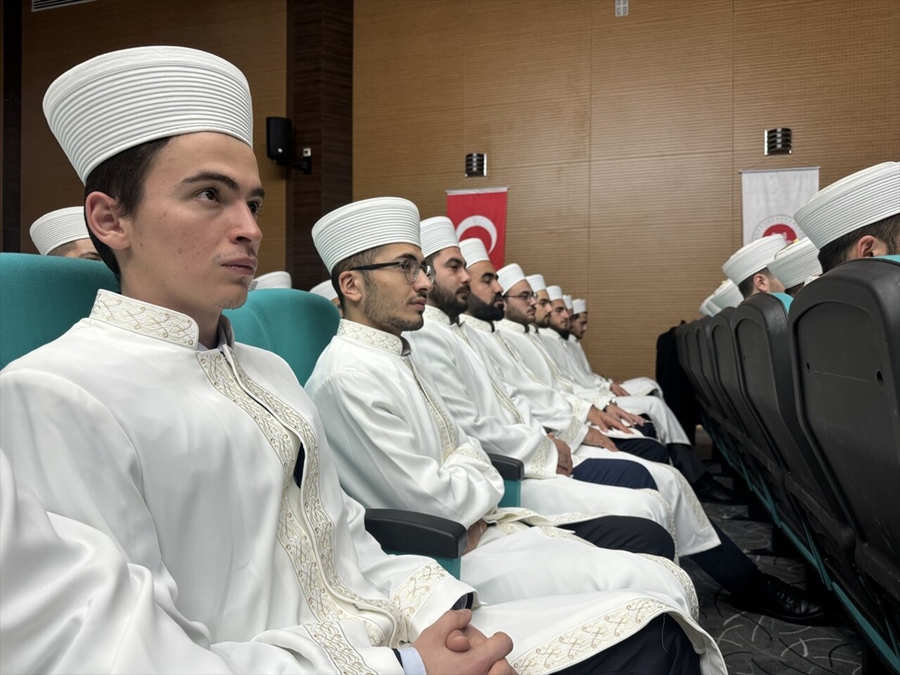 Diyanet İşleri Başkanlığı Yozgat Şehit İbrahim Yılmaz Dini İhtisas Merkezi'nde eğitim gören 133...